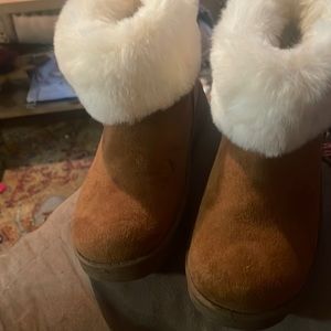 Women’s boot’s purchased from kohls like new